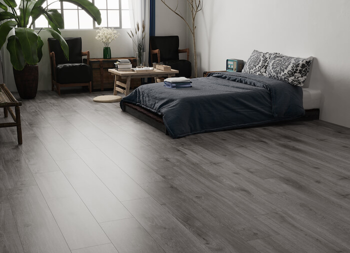 Các loại sàn gỗ công nghiệp đáp ứng về độ bền và tính thẩm mỹ.