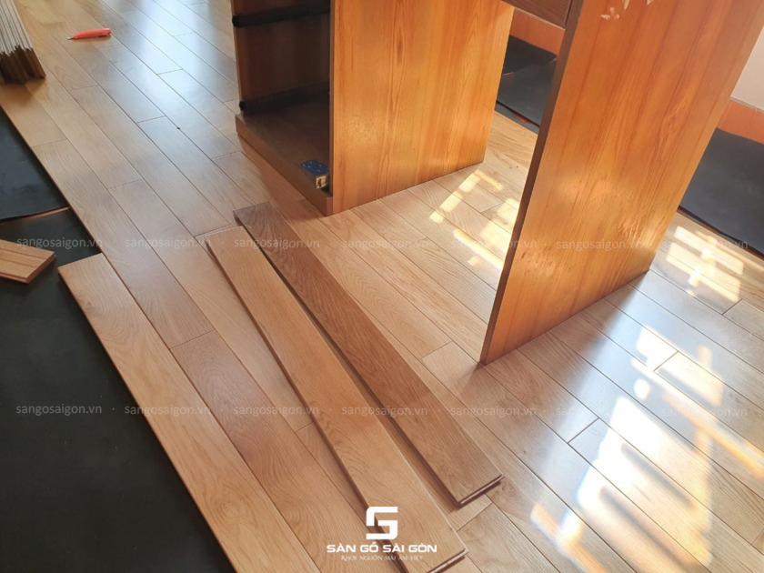 Gỗ sồi tông sáng phù hợp nhiều phong cách nội thất