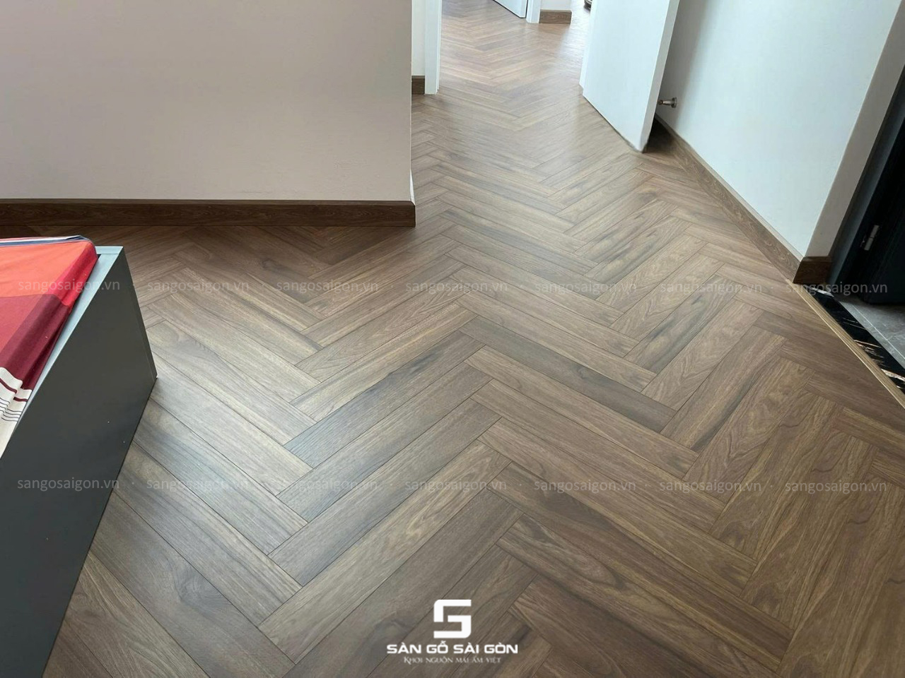 Tạm biệt gam lạnh, sàn gỗ 2026 chuộng tông ấm áp hơn