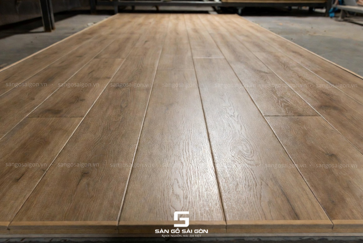 Sàn gỗ công nghiệp AC5 chống trầy cao cấp